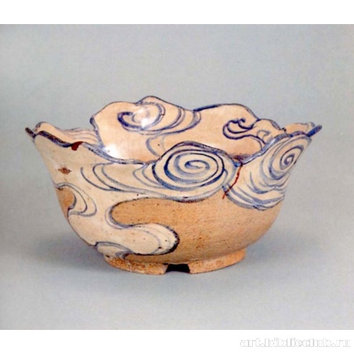 Чашка для чайной церемонии с изображением стремительного речного потока