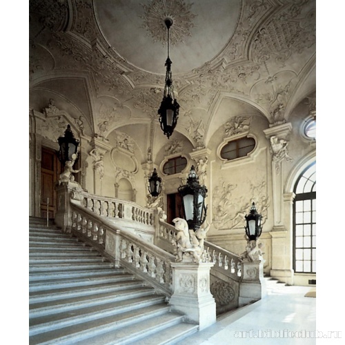 Верхний Бельведер. Лестничный зал