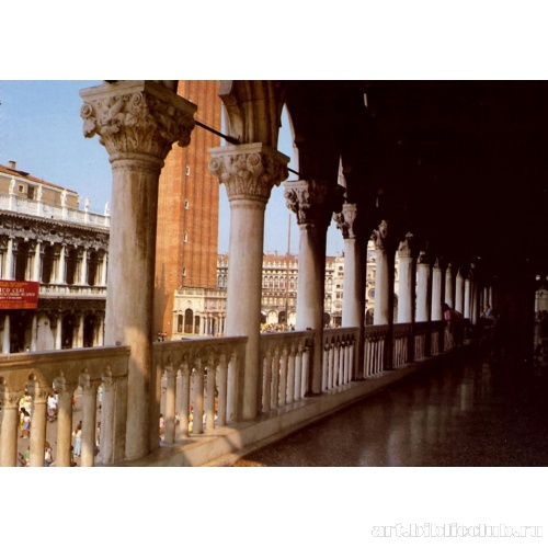 Колоннада галереи