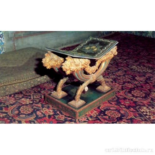 Подставка для Корана, принадлежавшая матери султана