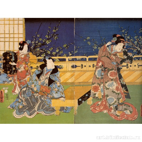 Раннее цветение розовой сливы в деревне