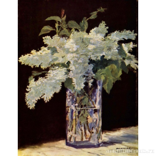 Белая сирень в хрустальной вазе