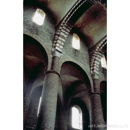 Церковь аббатства Сен-Филибер в Турню. Своды и клересторий