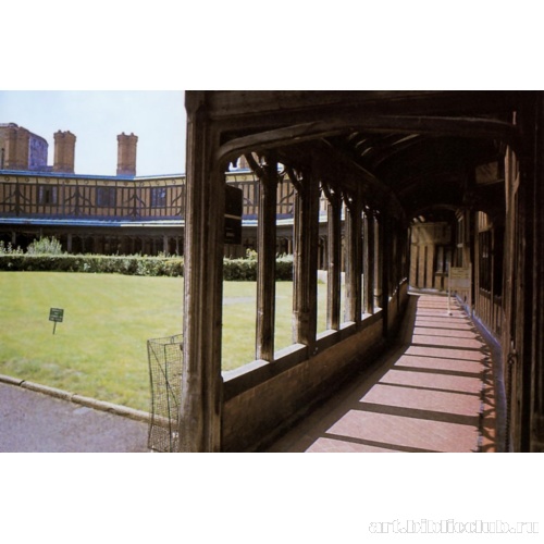 Виндзорский замок. Внутренний дворик Подковы