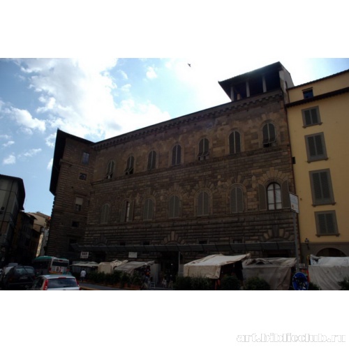 Палаццо Медичи-Рикарди. Фасад