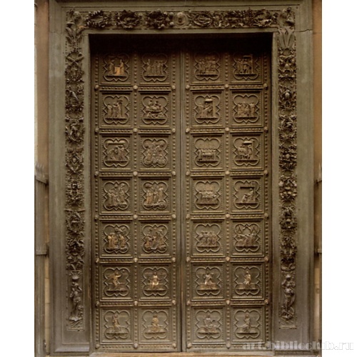 Бронзовые ворота южного портала. Крещение Христа